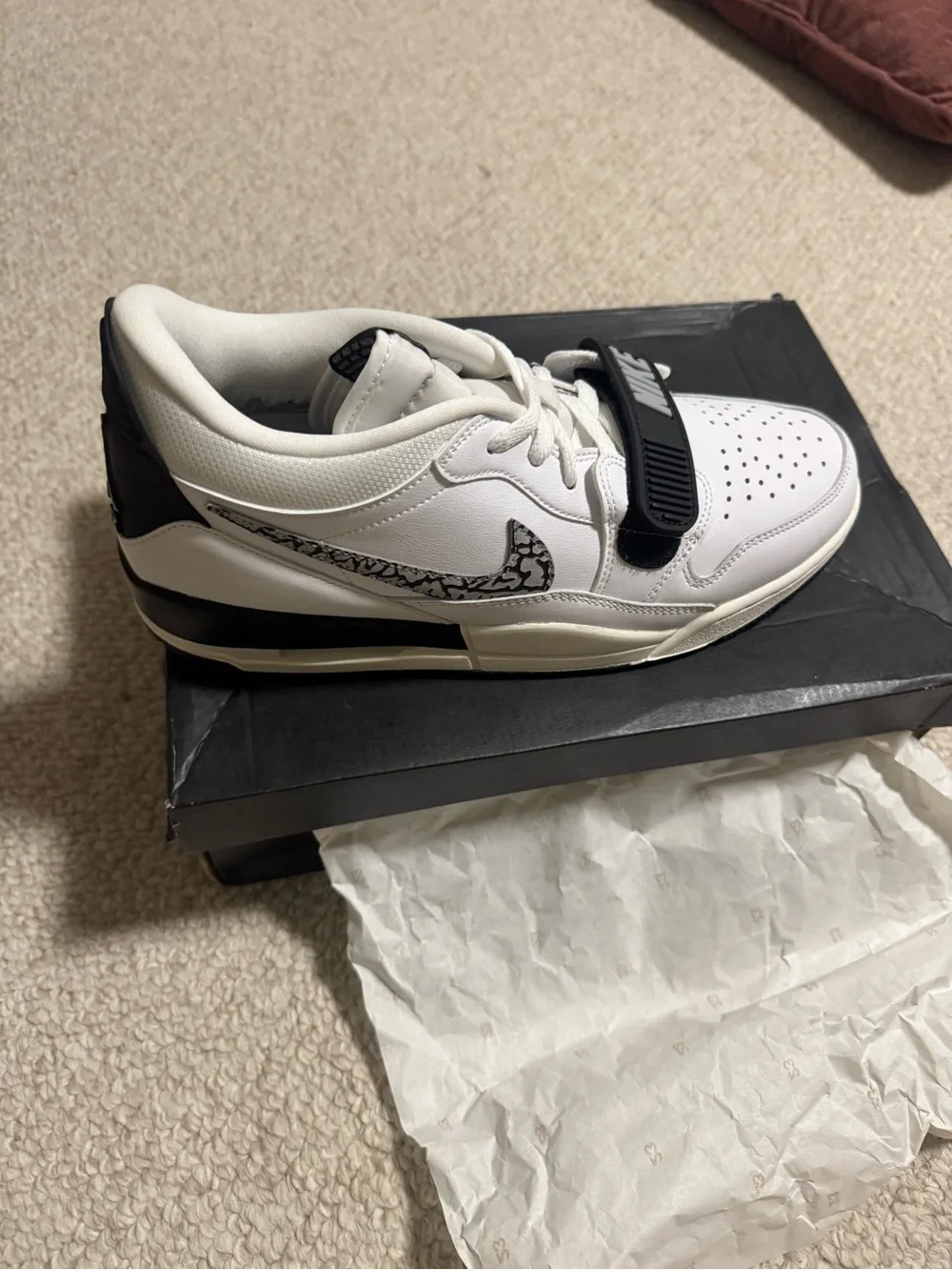 Nike Air Jordan Legacy 312 Low – White/Black/Cement – Size 10.5